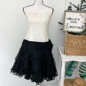 Vintage Tadashi Formal Black & White Sleeveless Embellished Lace & Tulle Dress